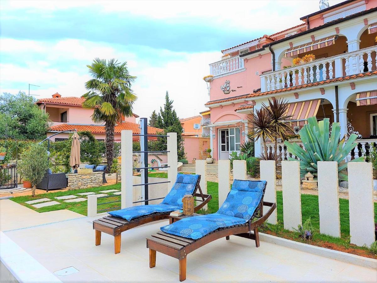 Apartment Villa Engel With Pool Poreč Kültér fotó