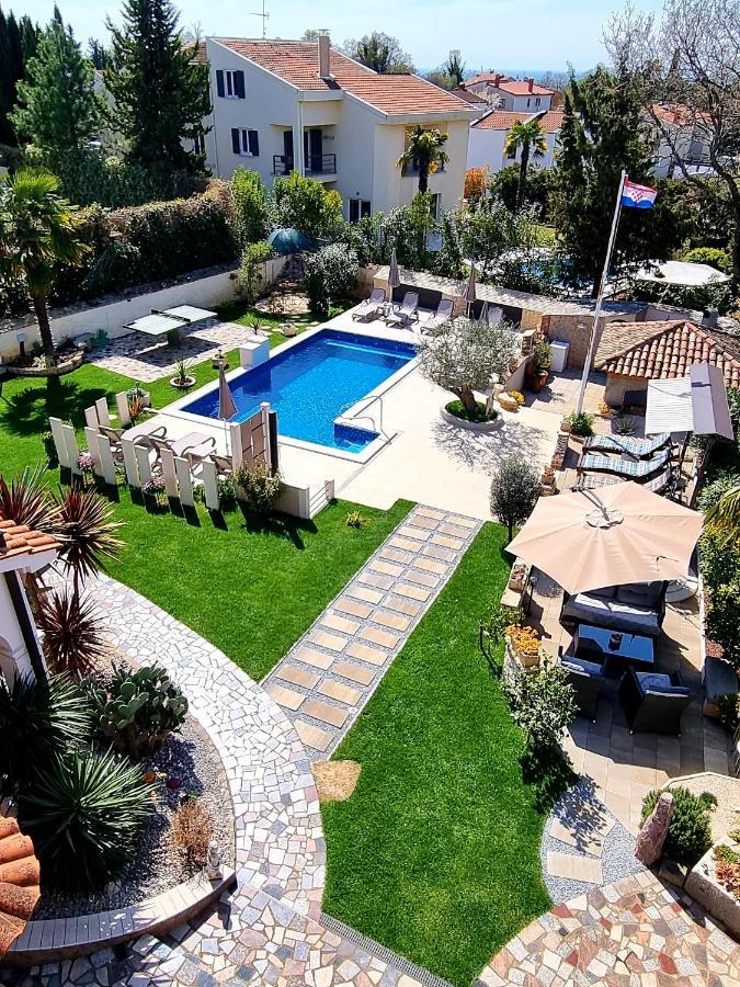 Apartment Villa Engel With Pool Poreč Kültér fotó