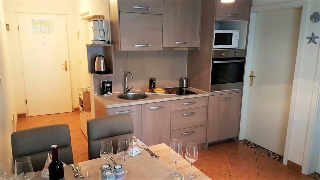 Apartment Villa Engel With Pool Poreč Kültér fotó